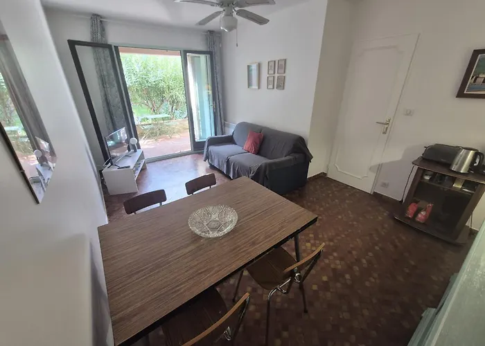 : Lumineux T2 Avec Terrasse Et Parking - Fr-1-309-442 아파트