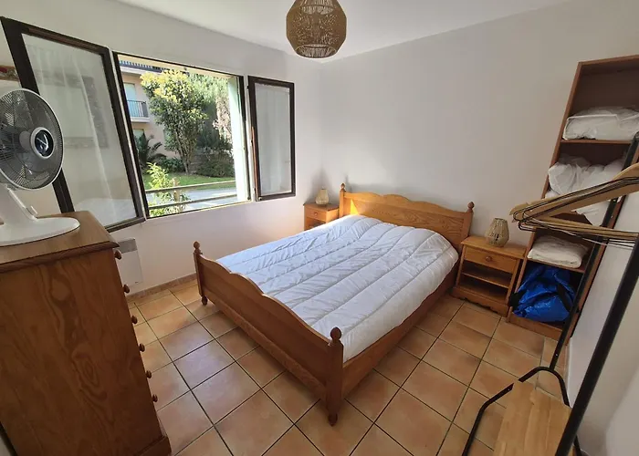: Lumineux T2 Avec Terrasse Et Parking - Fr-1-309-442 아파트
